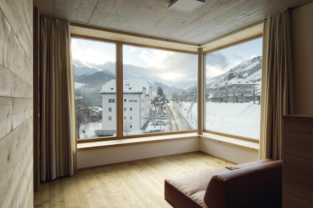 Scuol Youth Hostel Eksteriør billede